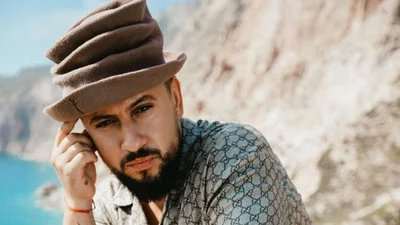 Нечіткі, але щирі: українські зірки та їхні перші фото в Instagram