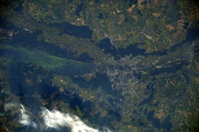 Вот как выглядит Киев из космоса - фото 526820