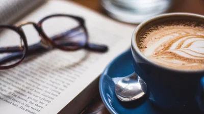 Вчені презентували каву з пробірки, і від цієї новини закипає мозок