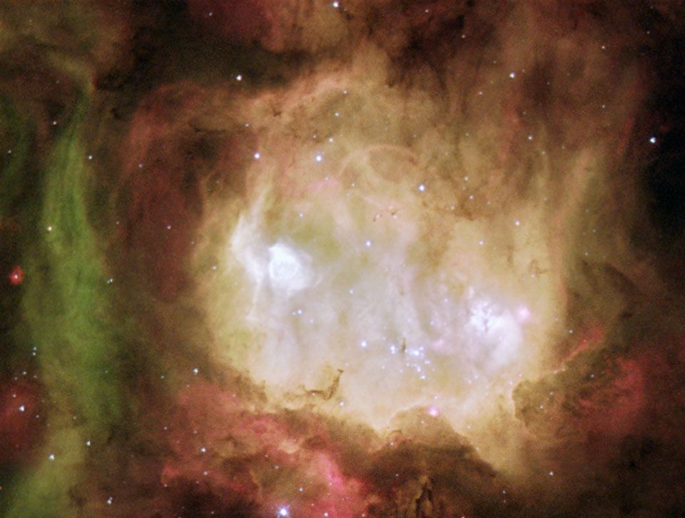 В честь Хэллоуина NASA показало туманность 'Голова призрака' - 527733 В честь Хэллоуина NASA показало туманность 'Голова призрака' - фото 527733