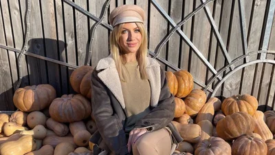 Леся Нікітюк влаштувала фотосесію з гарбузиками, і ти теж таку захочеш