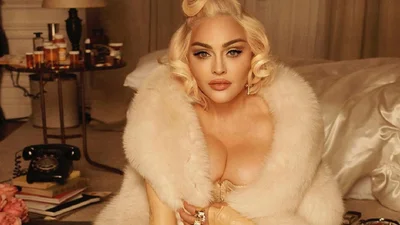 Превзошла себя: Мадонна снялась в скандальной фотосессии для V Magazine