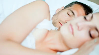 Пози уві сні, які розкажуть про сексуальне життя пари