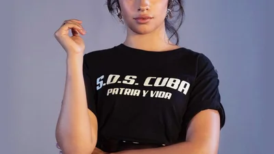 В сеть попали фото фигуры Камилы Кабельо без фотошопа