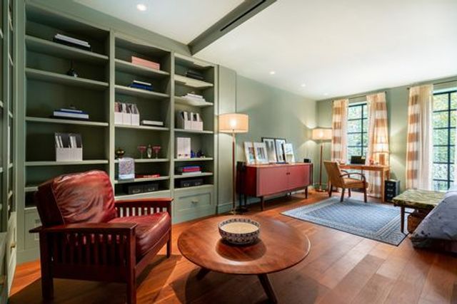 Тепер на Airbnb можна винайняти ту саму квартиру Кері Бредшоу з 'Секс і місто' - фото 528917