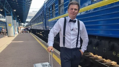 Дмитрий Комаров показал люксовый вагон Укрзализныци, и это еще та роскошь