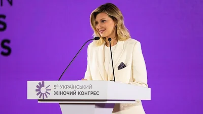 Instagram в восторге от нового образа и прически Елены Зеленской