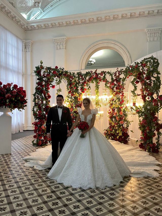 Иванна Онуфрийчук официально вышла замуж за своего любимого миллионера - фото 529770
