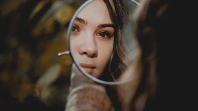 Психологи розповіли, як ми сприймаємо власну зовнішність