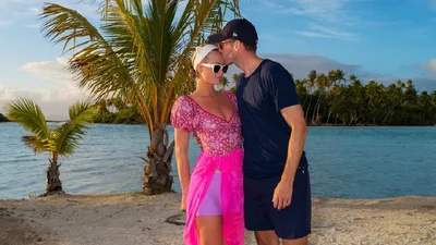 Грандиозное путешествие и море романтики: как проводит медовый месяц Пэрис Хилтон