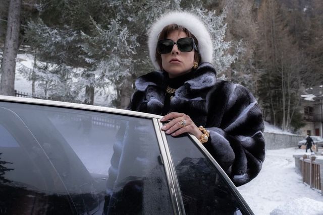 15 аутфітів Леді Гаги у фільмі 'Дім Ґуччі', від яких шаленіє світ - фото 531320