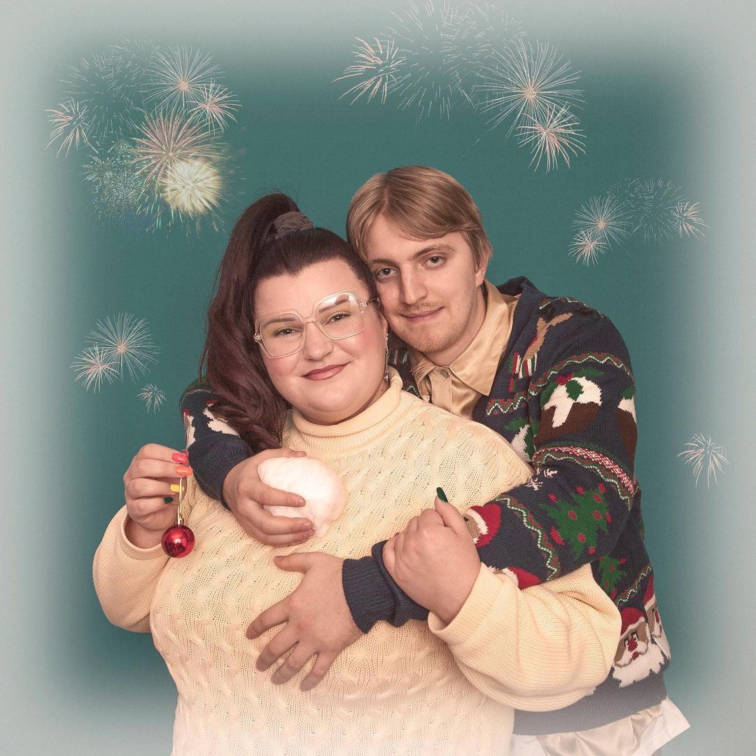 Потап, alyona alyona и другие селебрити показали свои новогодние открытки - 535216 Потап, alyona alyona и другие селебрити показали свои новогодние открытки - фото 535216