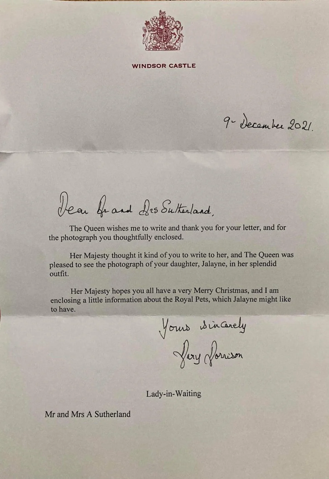 Дівчинка нарядилася в Єлизавету II і отримала листа від королеви - фото 535513