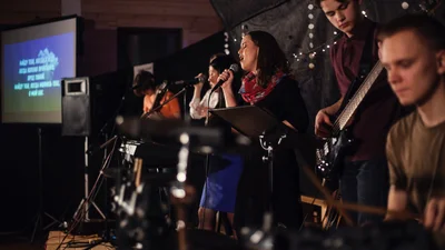 Нові пісні на Різдво, якщо "Щедрик" вже "не вставляє"