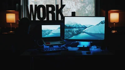 Меми про роботу, на яку так не хочеться повертатися