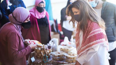 Королева Ранія вийшла у світ в сорочці українського дизайнера