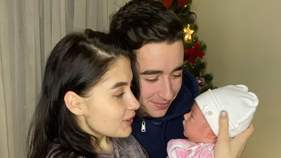 19-летний певец Роман Сасанчин окрестил дочь