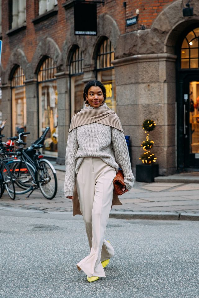 Ярко, смело, стильно: уличный стиль на Неделе моды в Копенгагене - фото 537940