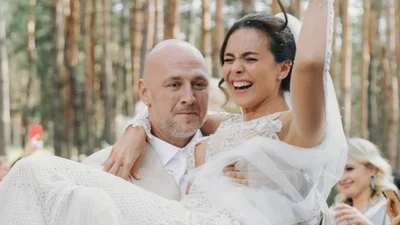 Настя Каменських показала, як обирала сукню на весілля з Потапом