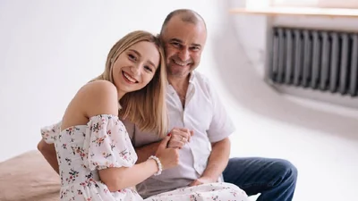 Молода дружина Віктора Павліка розсекретила, скільки заробляє в Instagram