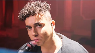 MELOVIN выпустил трек "Не зволікай", что пробирает мурашками по коже