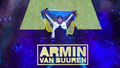 Armin van Buuren виконав свій головний хіт із прапором України та розірвав сцену