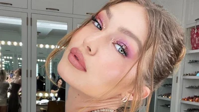 Джиджи Хадид показала несколько новых фото без макияжа