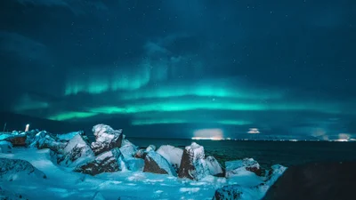 Над Финляндией сфоткали ярко-зеленое северное сияние