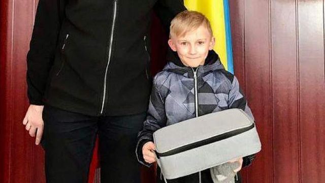 6-річний хлопчик віддав подарований квадрокоптер ЗСУ, і це розчулює до сліз - фото 541359
