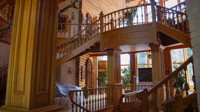 Будинок Віктора Медведчука на Закарпатті, що схожий на Межигір'я Януковича