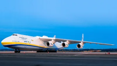 Наша "Мрія" жива: в Гостомеле "завелся" самый большой самолет в мире