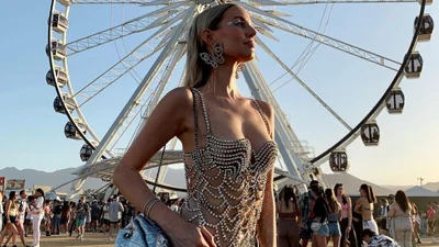 Эпатажные образы звездных крошек на Coachella 2022