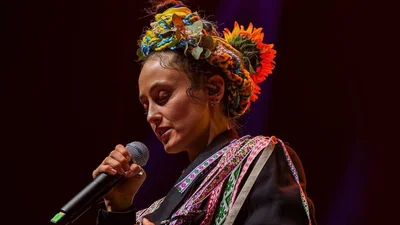 Alina Pash записала кавер на песню Kalush Orchestra "Stefania", который посвятила маме