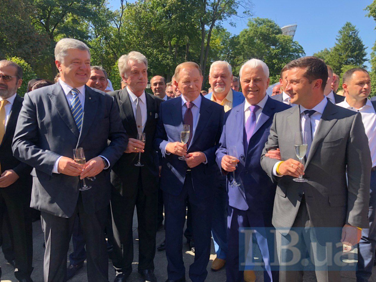 10 найвідоміших фото Леоніда Кравчука - першого президента незалежної України - 544353 10 найвідоміших фото Леоніда Кравчука - першого президента незалежної України - фото 544353