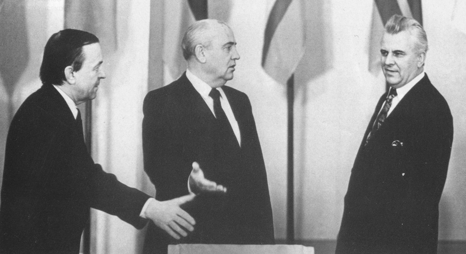 10 найвідоміших фото Леоніда Кравчука - першого президента незалежної України - 544356 10 найвідоміших фото Леоніда Кравчука - першого президента незалежної України - фото 544356