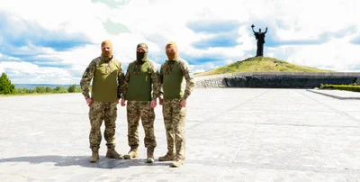 В Украине создали первую в мире боевую вышиванку, и она действительно оригинальна - фото 544731