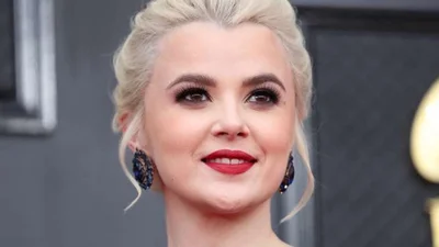 Міка Ньютон розповіла, коли стане мамою