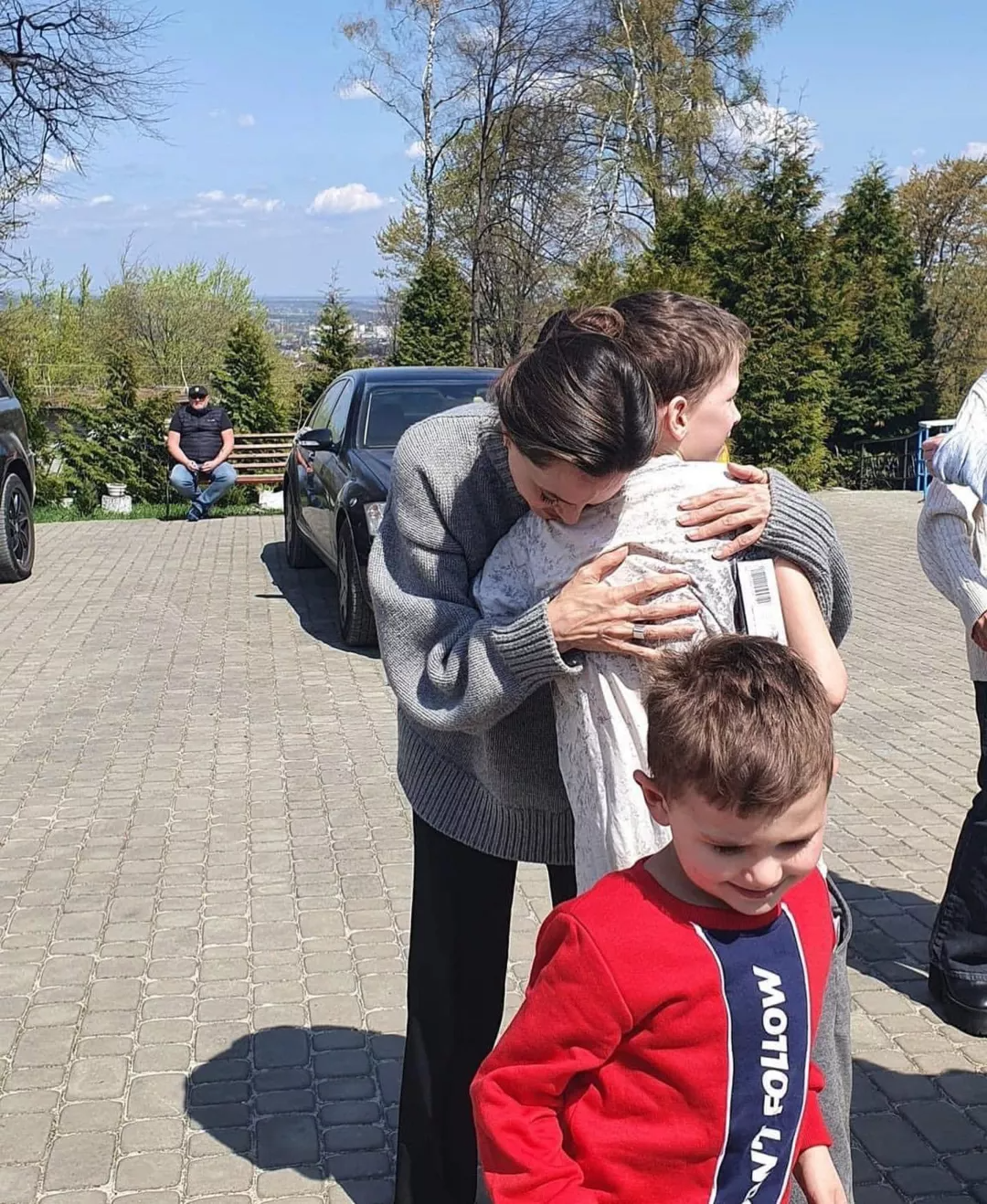 Анджелина Джоли носит украшение от нашего бренда с картой Украины, и вот доказательства - 545138 Анджелина Джоли носит украшение от нашего бренда с картой Украины, и вот доказательства - фото 545138