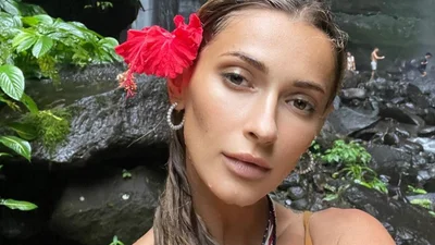 TAYANNA заинтриговала снимком, где сладко целуется со своим возлюбленным