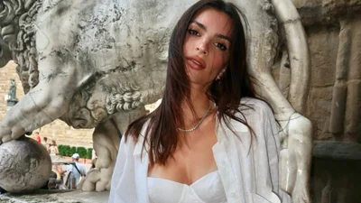 Емілі Ратажковскі подала на розлучення через постійні зради чоловіка