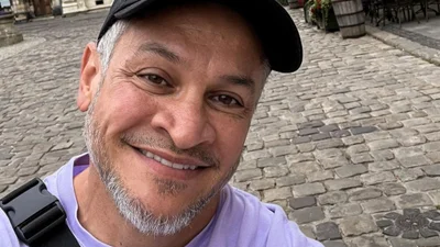 Ектор Хіменес-Браво вперше показав свою молоду дівчину