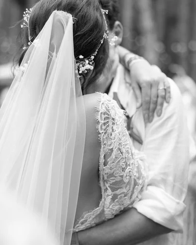 Євген Синельников показав зворушливі фото зі свого весілля в Бучі - фото 547498