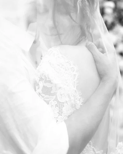 Євген Синельников показав зворушливі фото зі свого весілля в Бучі - фото 547499