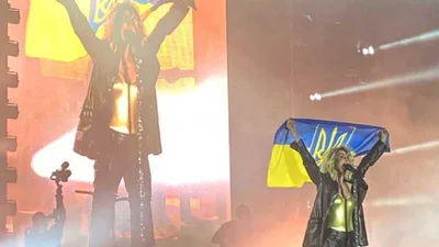LOBODA переспівала легендарний "Щедрик" на благодійному концерті у Ризі