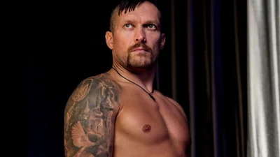 Олександр Усик заспівав "Ой у лузі червона калина"