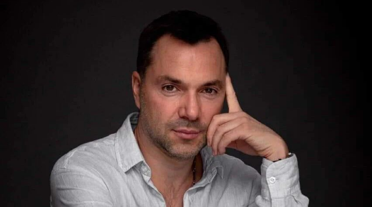 Арестович показав, яким був у дитинстві, і на цьому фото видно його ...