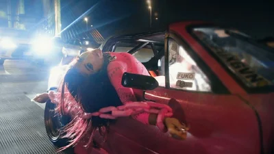 Дочь Мадонны выпустила свой первый клип – он не менее провокационный, чем мамочкины