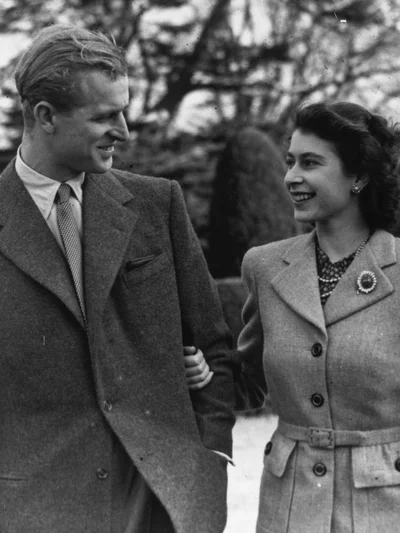 Они всегда смотрели нежно друг на друга: история любви Елизаветы II и принца Филиппа - фото 548591