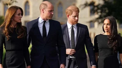 Королевская четверка снова вместе: Меган, Гарри и Кейт с Уильямом на прогулке в Виндзоре