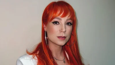 Тарабарова зі сльозами на очах розповіла, що продає свій будинок через борги